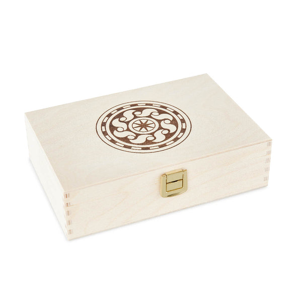 Leere Geschenkbox aus Holz mit Engadiner Sgraffito-Motiv für 6 Gläser 85g nach Wahl