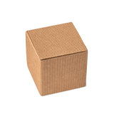 Leere Geschenkboxen aus Karton
